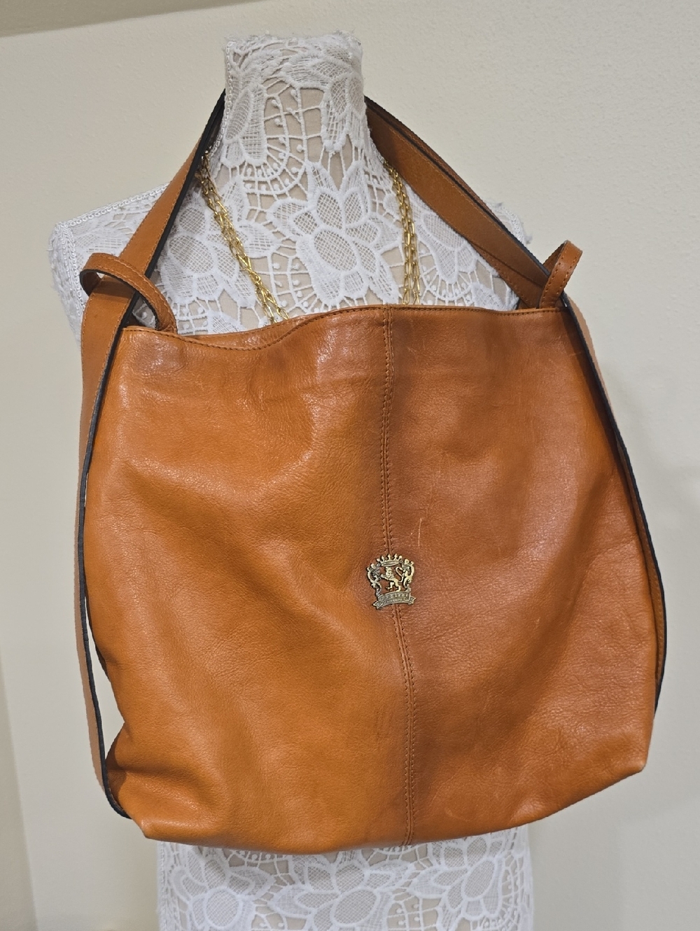 Pratesi Rosano Cognac Leather Shoulder Tote Bag with Crest Emblem